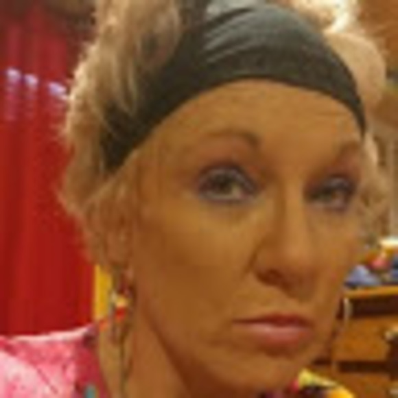 Meet your Posher, Lee - Picture 1 of 1